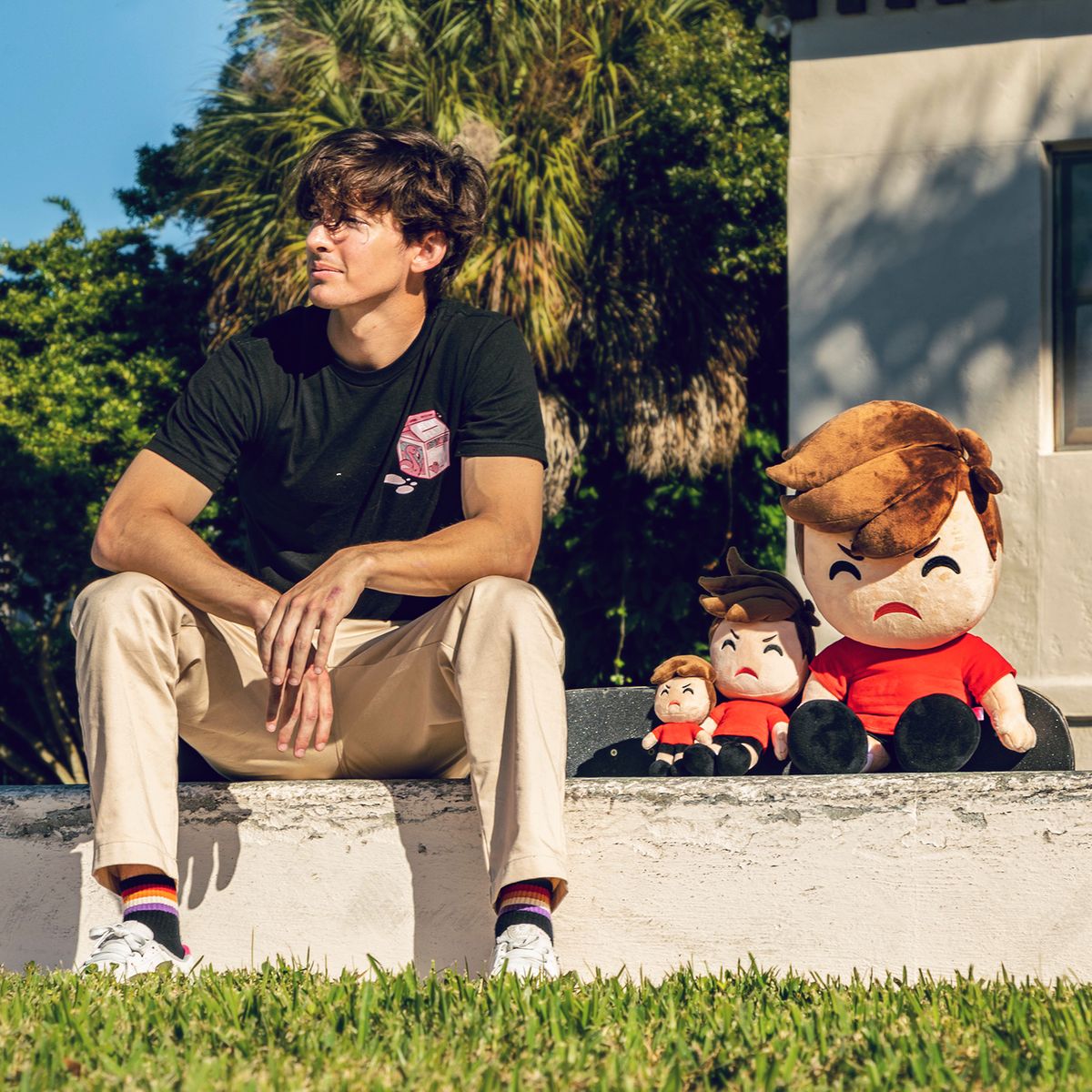 Alternative view of Albert Plush (2ft) (US & Canada Only)
