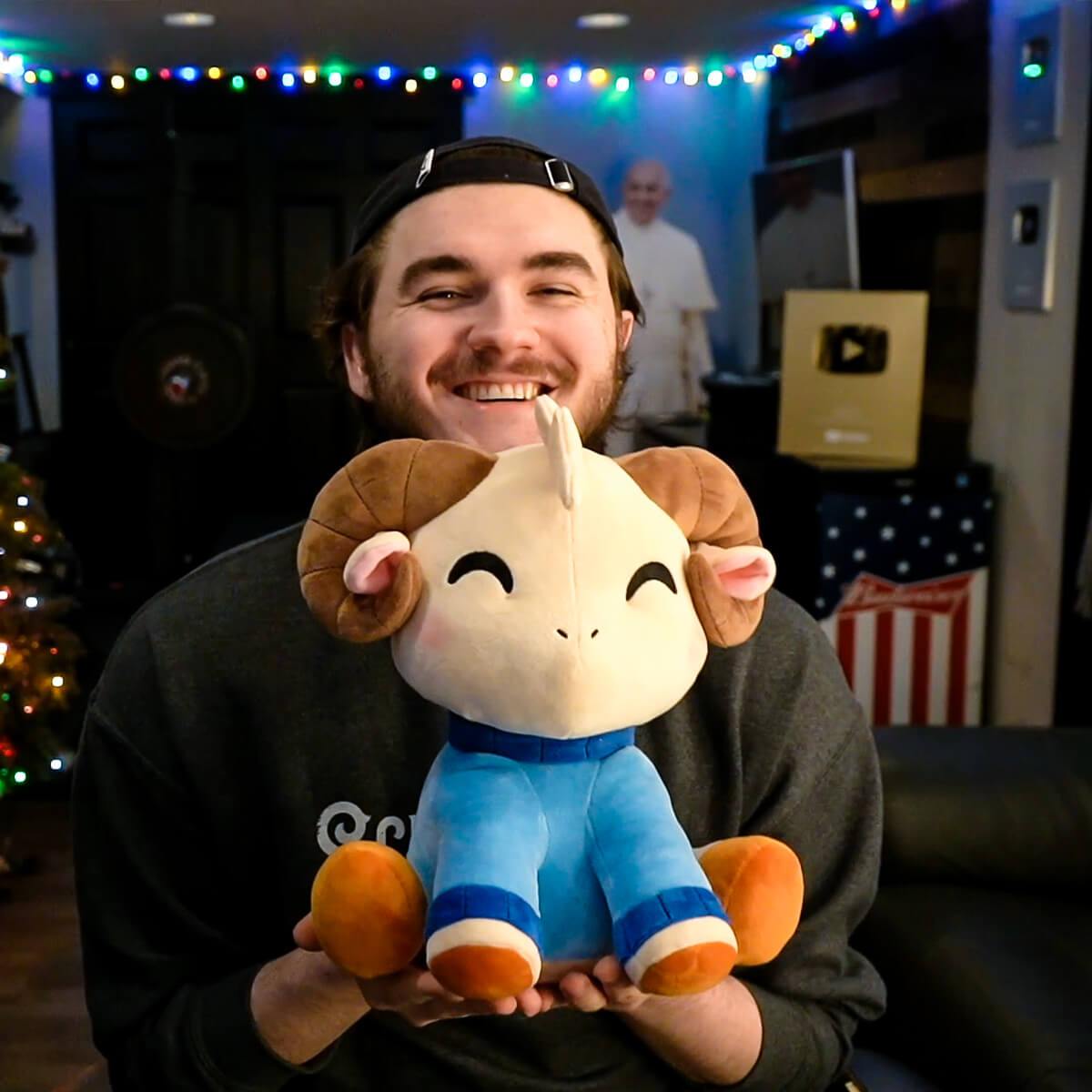 Alternative view of Jschlatt Ram Plush (1ft)